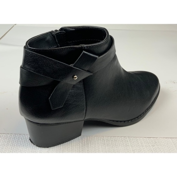 NWOT LC LAUREN CONRAD BOOTIES, SIZE 7 - Picture 7 of 9